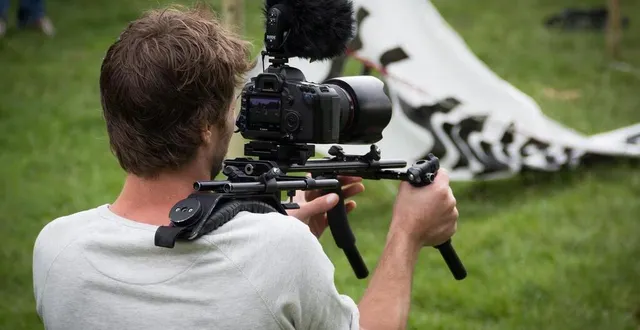 photo  des figurants sont recherchés pour la série « pax massilia », actuellement en tournage dans les bouches-du-rhône. photo d’illustration.  &copy;  niekverlaan / pixabay 