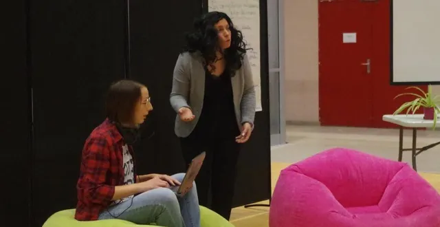 photo  quand parents et adolescents ne se comprennent plus à cause des écrans.  &copy;  le maine libre 