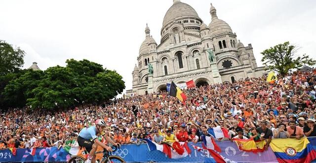 photo remco evenepoel, double champion olympique à paris l’été dernier, avait électrisé le public à montmartre. © reuters