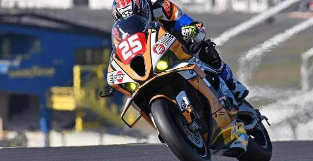 photo  le team étoile, une équipe japonaise, est basé à teloché.  &copy;  jérôme fouquet/ouest-france 