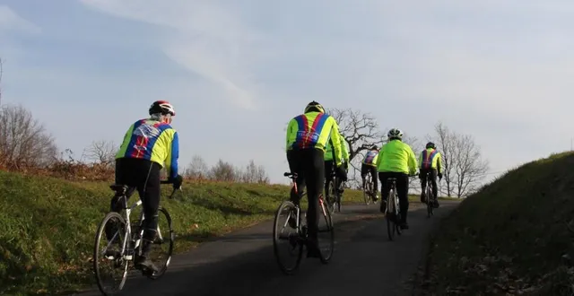 photo  les bénévoles du cyclo-club ont grimpé, lors de la reconnaissance du parcours, les 2 078 m de dénivelé prévus à la rando des bosses 72.  &copy;  ouest-france. 