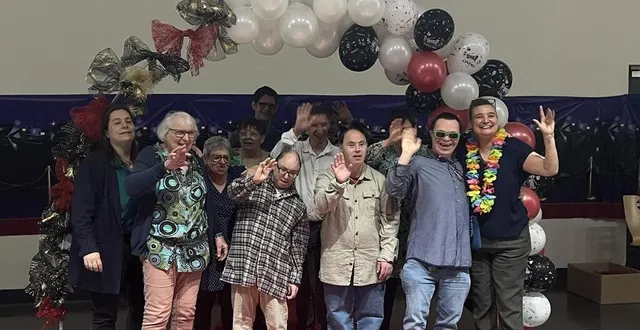 photo  au total, près de 150 personnes étaient présentes lors de l’après-midi dansant.  &copy;  ouest-france 