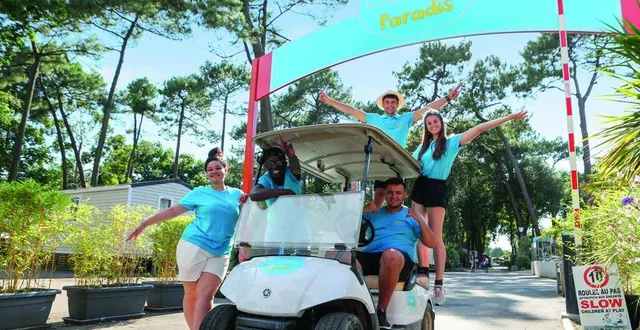 photo  le camping paradis la promenade, à montjean-sur-loire, reprend les codes de la célèbre série télévisée.  &copy;  archives co 