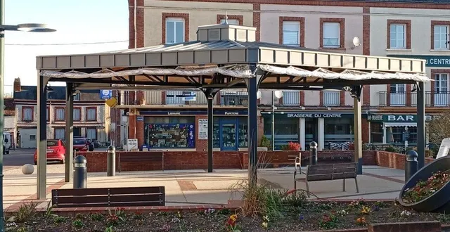 photo  le nouveau kiosque est implanté place de la libération.  &copy;  ouest-france 