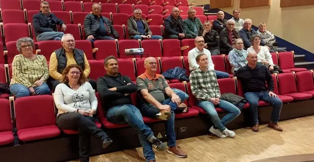 photo  au premier plan, le bureau de l’association.  &copy;  le maine libre 