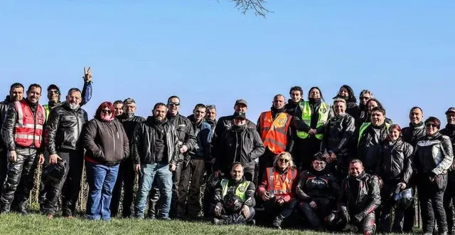 photo  l’association motards du mans organise une balade caritative à moto en faveur de solidarité femmes 72.  &copy;  dam’s photos 