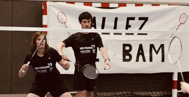 photo  marina lepourreau-basco (capitaine) et titouan vitrai, deux des artisans de cette brillante saison du bam, ici alignés en double mixte.  &copy;  le maine libre 