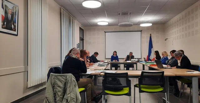 photo  le conseil municipal de luché-pringé (sarthe) a voté le budget primitif pour 2025.  &copy;  ouest-france 
