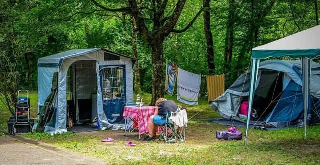 photo  c’est d’abord le rapport qualité-prix du camping qui est mis en avant par les adeptes de ce mode de vacances.  &copy;  photo archives le maine libre yvon loue 