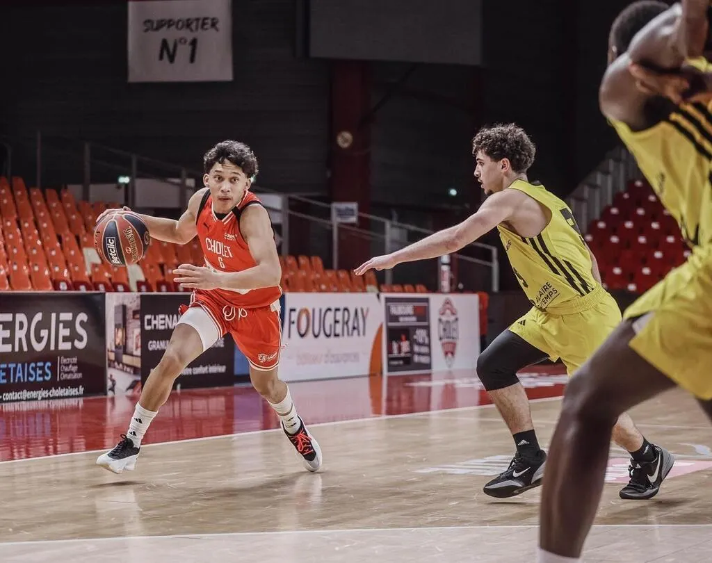 « Il a la tête sur les épaules » : le basketteur phénomène Aaron Towo ...