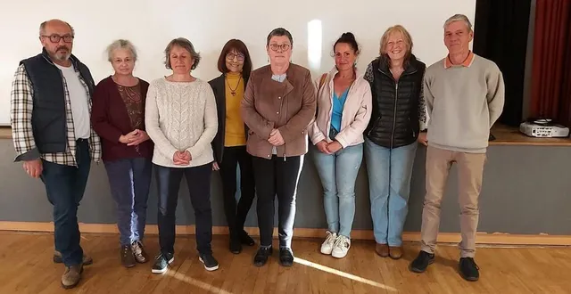 photo  dominique langevin, renée poret, sylvie ducasse, christine bruckert, corinne voisin, sophie chatillon, chantal mattelin, jean-luc lejeune.  &copy;  le maine libre 