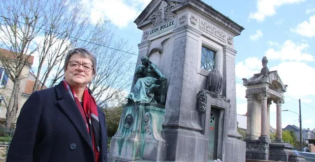photo  lydia hamonou-boiroux, adjointe au maire en charge de l’état-civil, s’occupe également du suivi des cimetières.  &copy;  le maine libre 