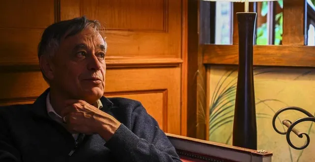 photo  loué, jeudi 13 mars 2025. yves de la fouchardière est très attaché à la campagne sarthoise, et à ses agriculteurs, dont il dit qu’ils sont « des héros des temps modernes. »  &copy;  le maine libre – denis lambert 