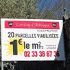 photo les vingt parcelles en vente à 1 € le mètre carré marquent la volonté de la commune de lonlay-l’abbaye de faire venir des jeunes couples.