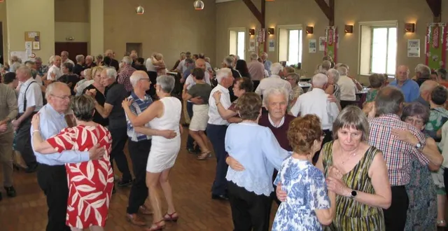 photo  on est même venu de la mayenne pour profiter de cette guinguette.  &copy;  le maine libre 