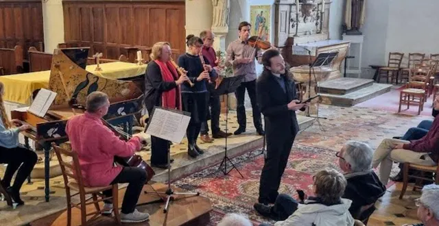 photo  le dimanche de pâques, la formation musicale consort [410 ; 420] a donné un concert dans l’église. la musique baroque du xviie et xviiie siècle était au programme : vivaldi, henry purcell, jean-chrétien bach, jean-baptiste stuck. la nef était pratiquement pleine pour découvrir une nouvelle fois ces œuvres du patrimoine.  &copy;  ouest-france 
