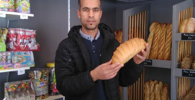 photo  hamza dab, nouveau boulanger du pain doré.  &copy;  le maine libre 