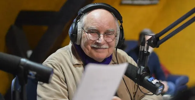 photo  éric lucas, créateur de la radio associative fréquence sillé, à sillé-le-guillaume (sarthe).  &copy;  éric lucas 