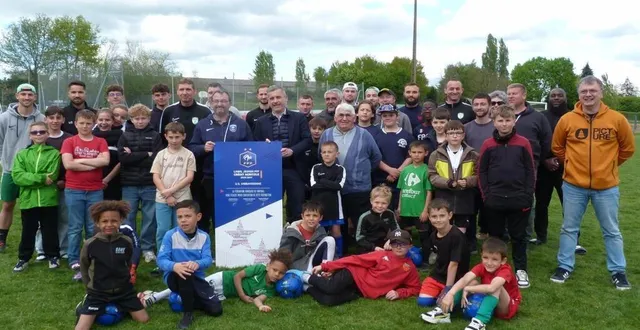 photo  toute l’équipe est heureuse de recevoir ce label qui récompense leurs efforts.  &copy;  ouest-france 