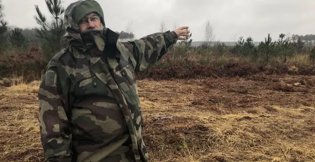 photo  baugé-en-anjou, le 10 janvier 2025. philippe pot devant la parcelle retenue pour le projet de centrale solaire dans la forêt du pugle (qu’il conteste). le projet, validé lors du conseil communautaire du baugeois-vallée du 24 avril 2025, n’a pas fait l’unanimité.  &copy;  archives co – christophe ricci 
