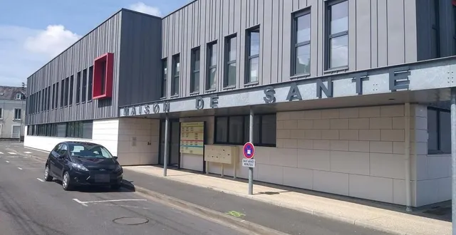 photo  la maison médicale de montval-sur-loir accueille vingt-deux professionnels de santé.   &copy;  le maine libre 