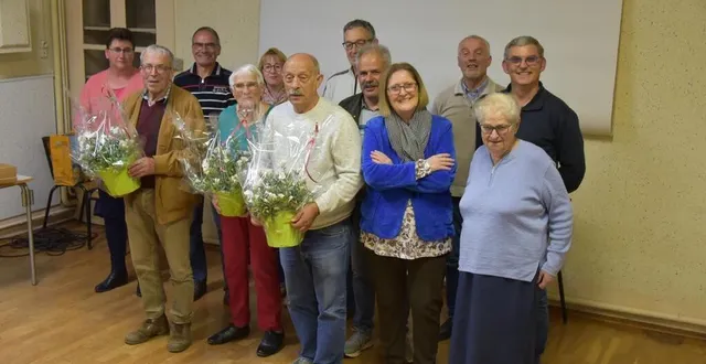photo  des habitants très impliqués dans l’embellissement de leur commune.  &copy;  mairie de cogners 