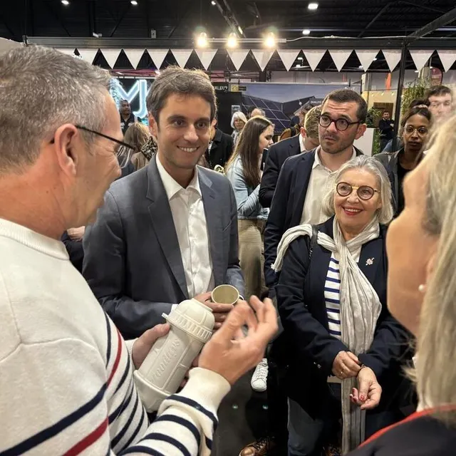 photo gabriel attal a rencontré de nombreux exposants locaux à la foire d’angers ce samedi 26 avril 2025.  ©  ouest-france