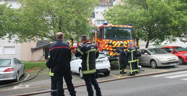 photo  une cinquantaine de sapeurs-pompiers ont été mobilisés sur l’incendie qui a ravagé un immeuble d’habitation à coulaines (sarthe), dans la nuit du samedi 26 au dimanche 27 avril 2025.  &copy;  ouest-france 