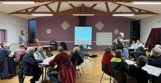 photo  une trentaine de personnes ont assisté à la restitution d’une enquête publique à saint-fraimbault, dans l’orne, mercredi 23 avril 2025.  &copy;  ouest-france 