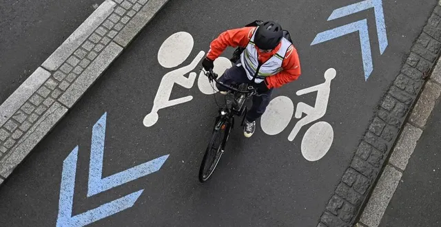 photo  photo d’illustration d’un cycliste en ville.  &copy;  ouest-france 