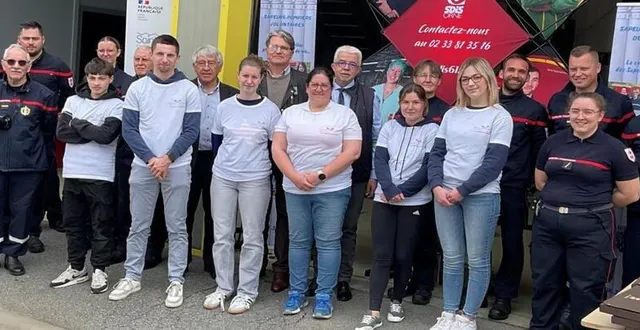 photo  ces portes ouvertes chez les pompiers ont permis de présenter les futures recrues, samedi midi.  &copy;  ouest-france 