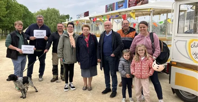 photo  parents et enfants ont profité du petit train.  &copy;  co 