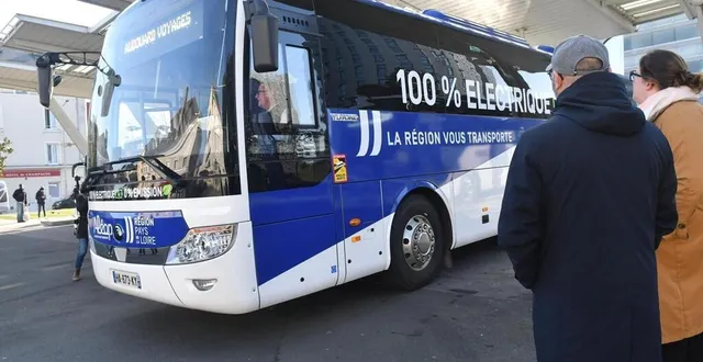 photo  le port de la ceinture est obligatoire dans les autocars.  &copy;  archives le courrier de l’ouest - michel durigneux 