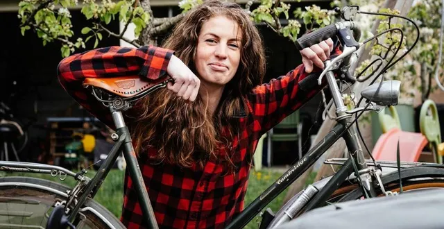 photo  camille skrzynski est une férue de vélo.  &copy;  ouest-france 