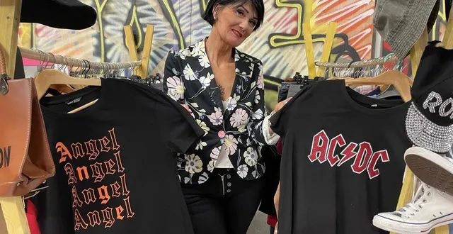 photo  cathy surais a ouvert une friperie dans la galerie marchande du magasin super u, à alençon.  &copy;  ouest-france 