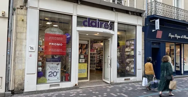 photo  l’enseigne claire’s avait ouvert en 2002 au 51, rue saint-aubin.  &copy;  ouest-france 