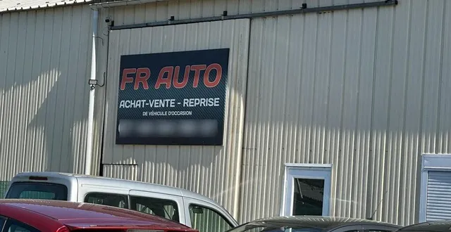 photo  le corps sans vie d’un homme a été retrouvé, dans la nuit du dimanche 27 au lundi 28 avril 2025, dans cette concession automobile de moncé-en-belin (sarthe)  &copy;  archives ouest-france 