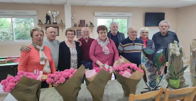 photo  les équipes arrivées en phases finales du concours un homme, une femme.  &copy;  ouest-france 