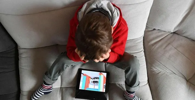 photo  faut-il totalement interdire les écrans aux enfants de moins de 6 ans ?  &copy;  archives co - josselin clair 