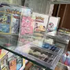 photo  des cartes pokémon sont mises en vente à alençon (orne). 