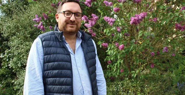 photo  arnaud dumain savoure son quotidien dans le pays d'auge ornais où il s’implique dans la vie associative.  &copy;  ouest-france 