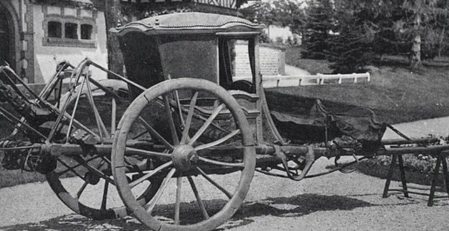 photo  la chaise de poste de la fin du xviie siècle.  &copy;  ouest-france 