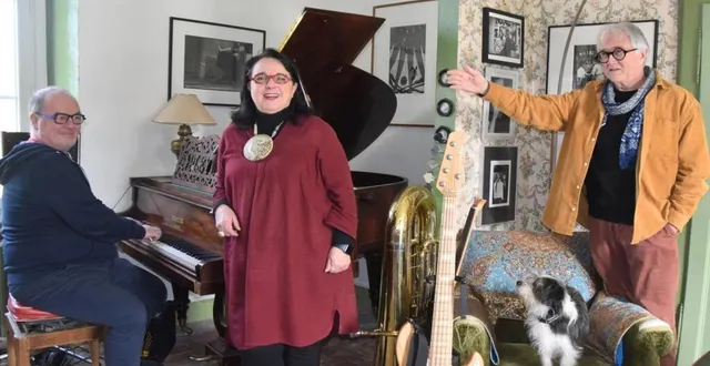 photo  benoît, juliette et christian recueillent déjà les inscriptions et réservations.  &copy;  le maine libre 
