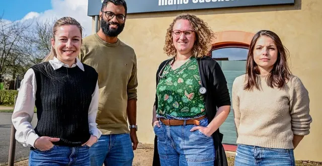 photo  à marolles-les-braults, ces jeunes médecins pratiquent au centre municipal de santé.  &copy;  photo le maine libre yvon loue 