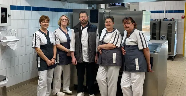 photo  de gauche à droite : corinne dorison, virginie batteaux, pascal egon, martine quentin, marie-noëlle bourgine.    &copy;  service communication de changé 