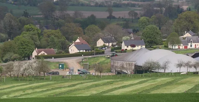 photo  la société civile d’exploitation agricole (scea) des estives à cerisy-belle-étoile, dans l’orne, souhaite augmenter la taille de son cheptel laitier ce qui devrait augmenter la capacité de l’unité de méthanisation. deux associations de protection de l’environnement s’opposent au projet.  &copy;  ouest-france 