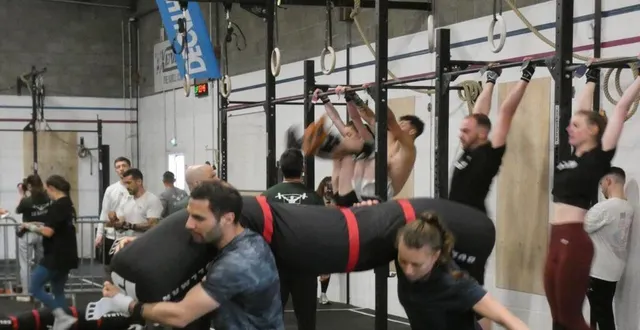 photo  le crossfit est un type d’épreuve sportive qui permet de participer en couple mixte  &copy;  le maine libre 