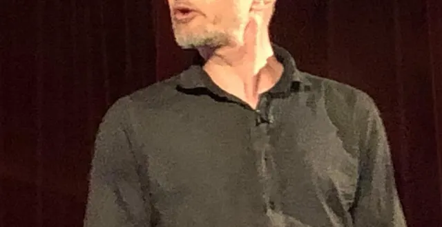 photo  franck daunas a présenté avec humour le monde des intermittents du spectacle.  &copy;  le maine libre 