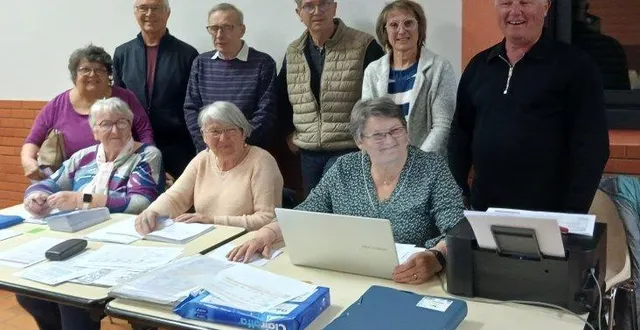 photo  le bureau d’anim’ecommoy s’est réuni afin de préparer la brocante vide-greniers.  &copy;  ouest-france 