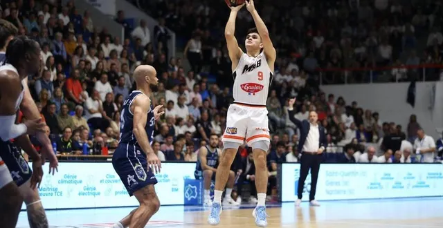 photo  léopold delaunay et le msb se sont imposés à saint-quentin, ce samedi 3 mai 2025.  &copy;  photo : maxppp 